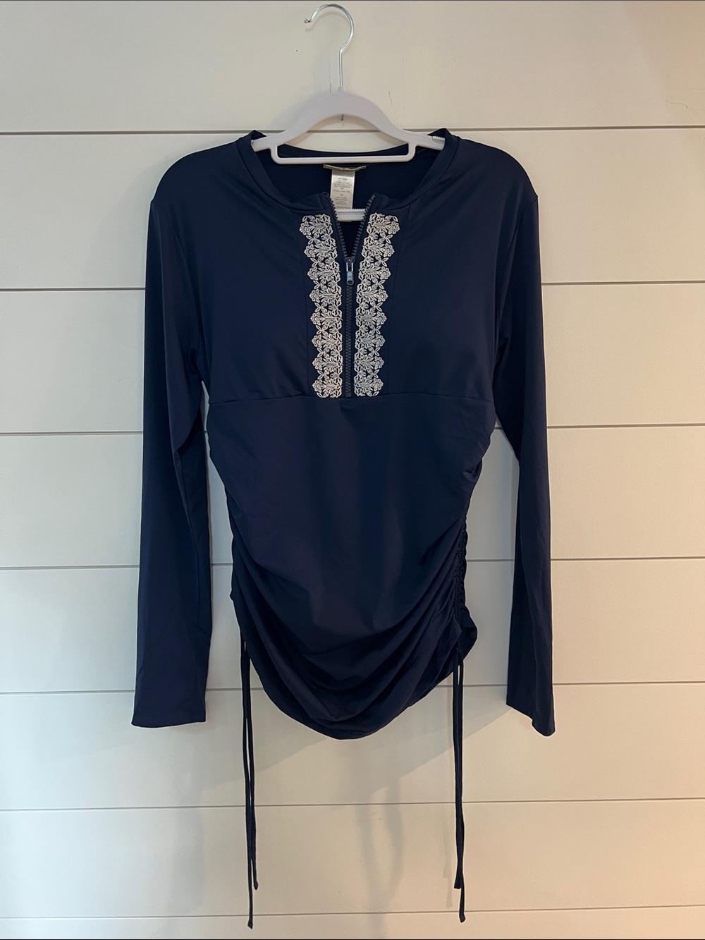 Tommy Bahama Navy Long-Sleeve Embroidered-Trim Ruched Rash Guard